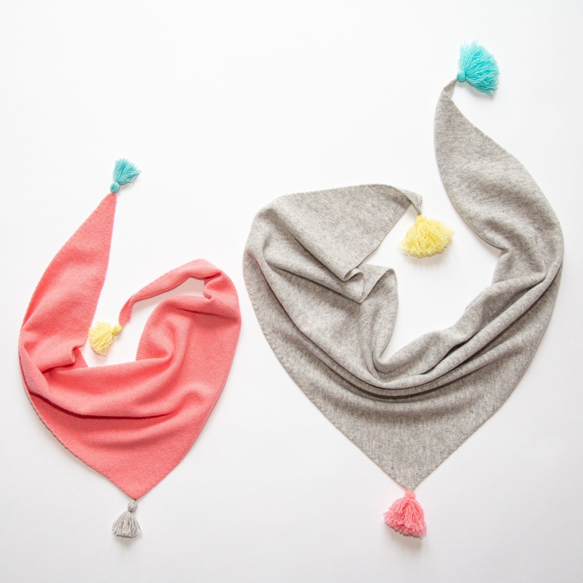 CLEO triangular scarf