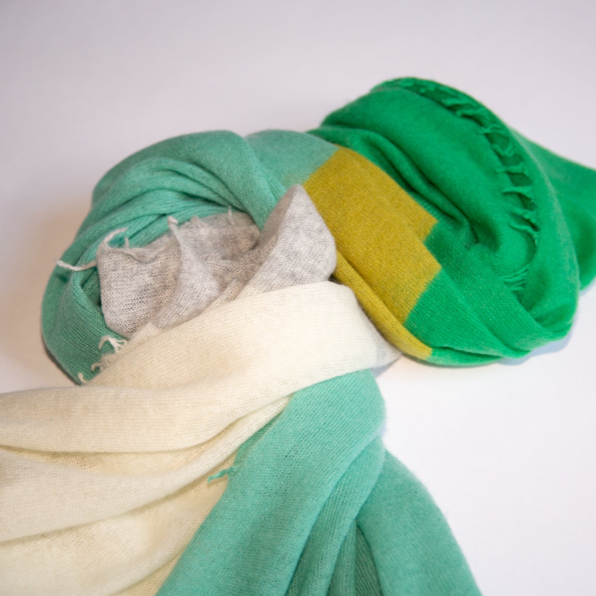 Schal CAMILLE mit Colourblock