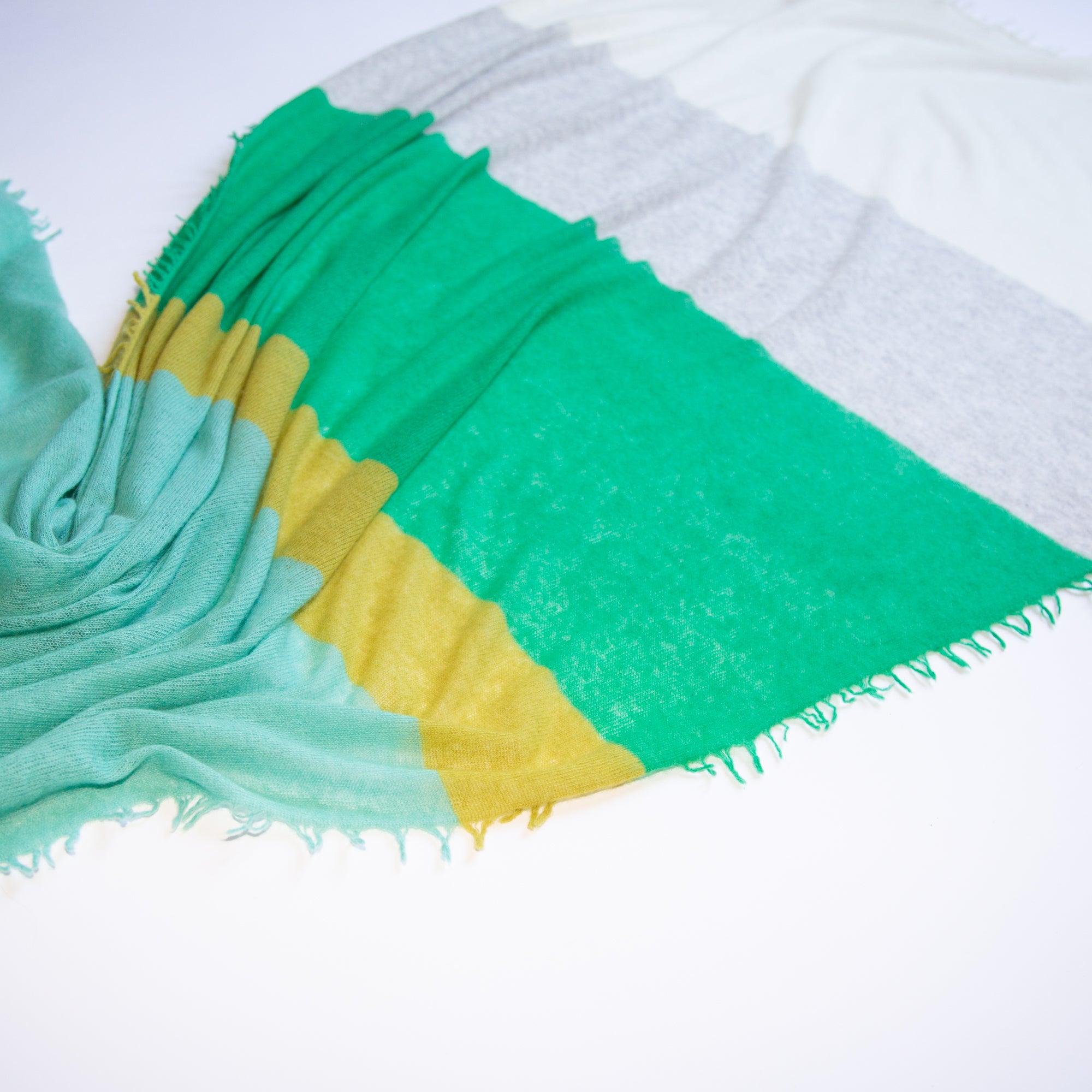 Schal CAMILLE mit Colourblock