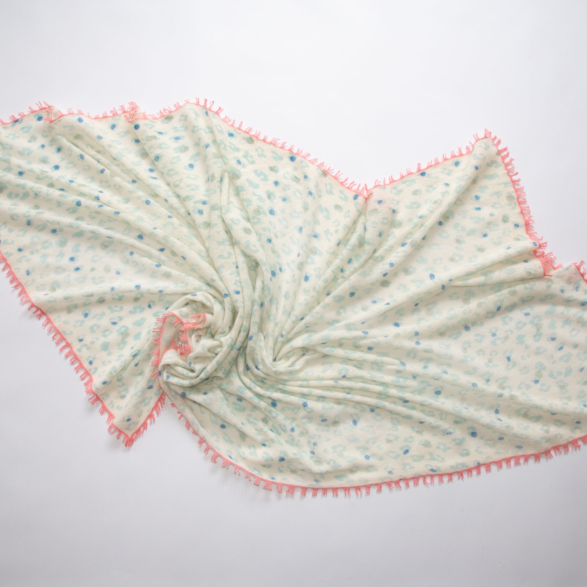 CAMILLE scarf with leopard print