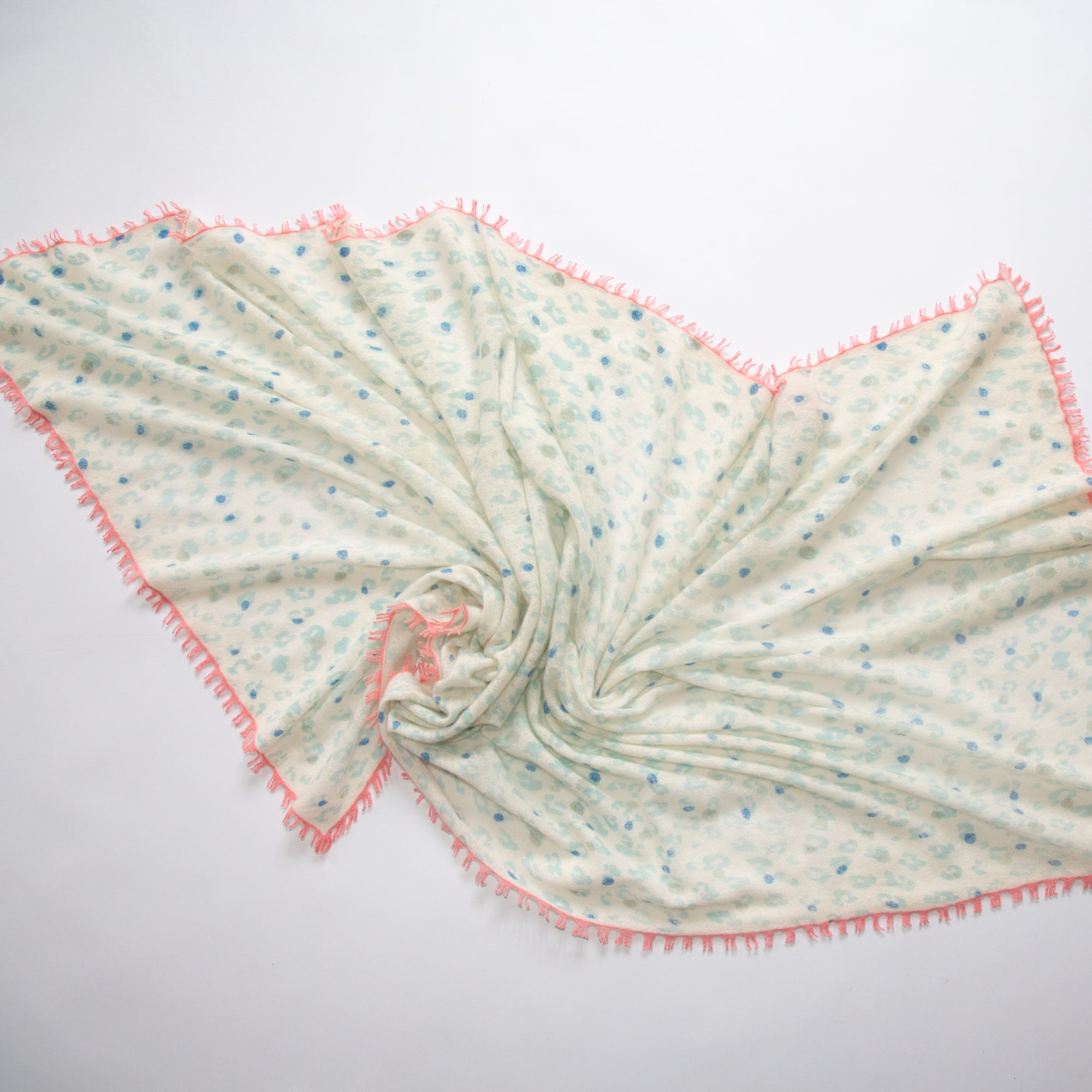 Schal CAMILLE mit Leoprint