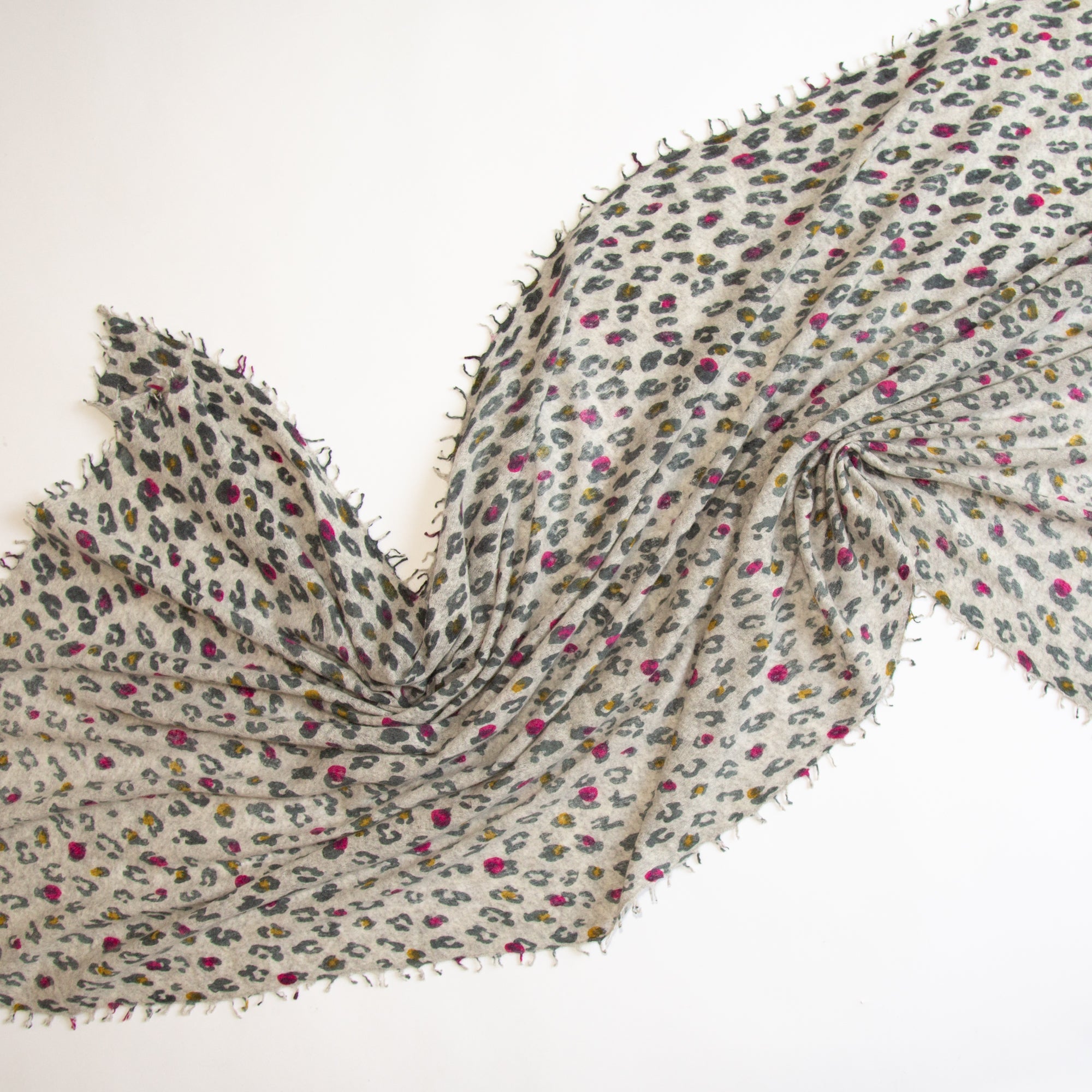 Schal CAMILLE mit Leoprint