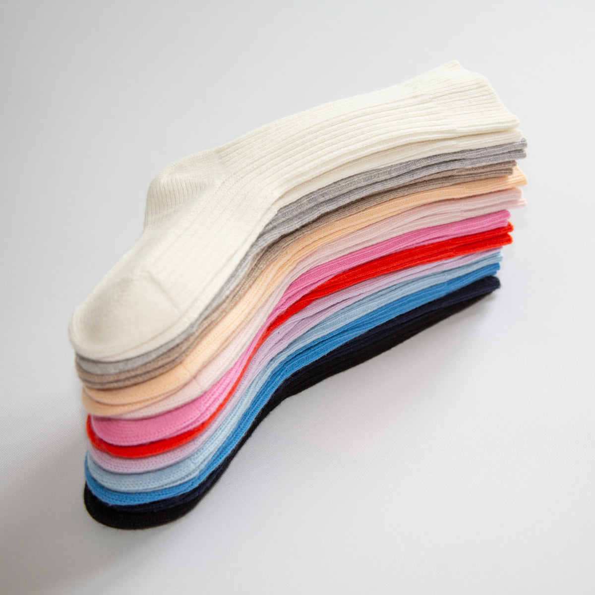 SOLID cashmere socks