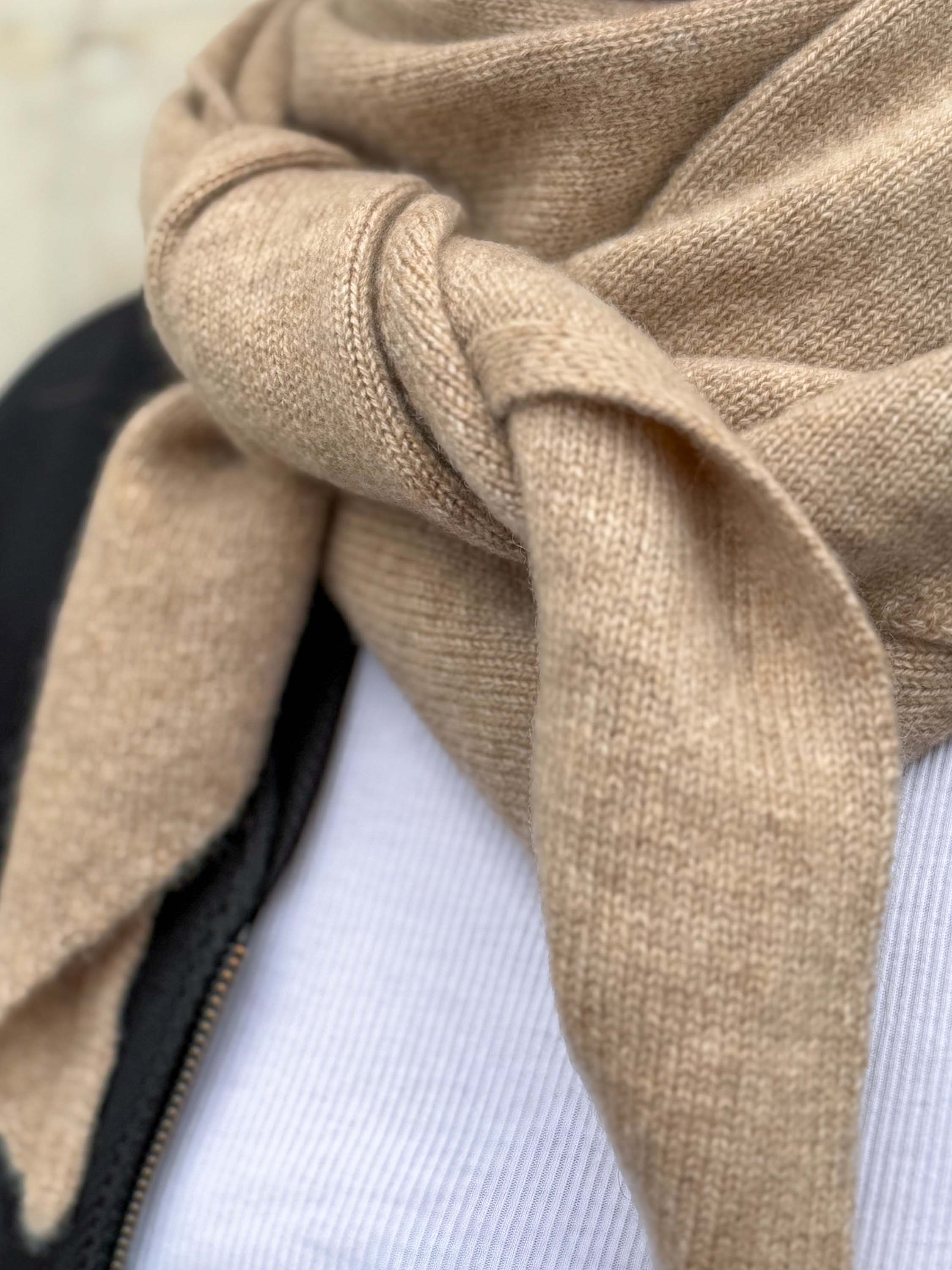 Triangular scarf NICKI X