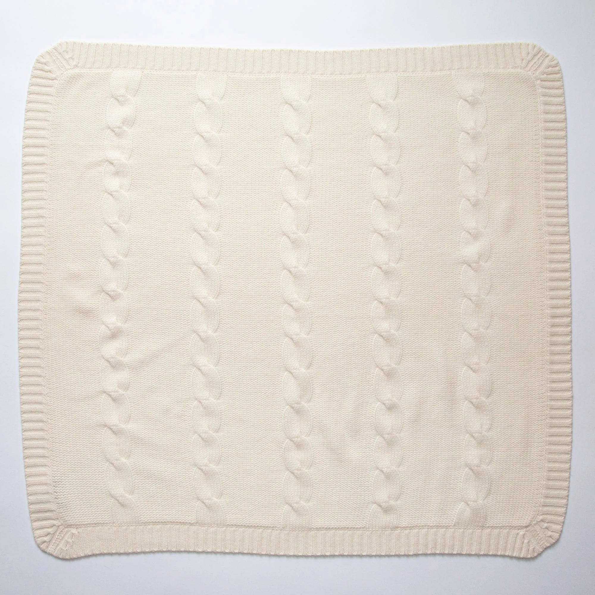 Babydecke JULES mit Zopfmuster