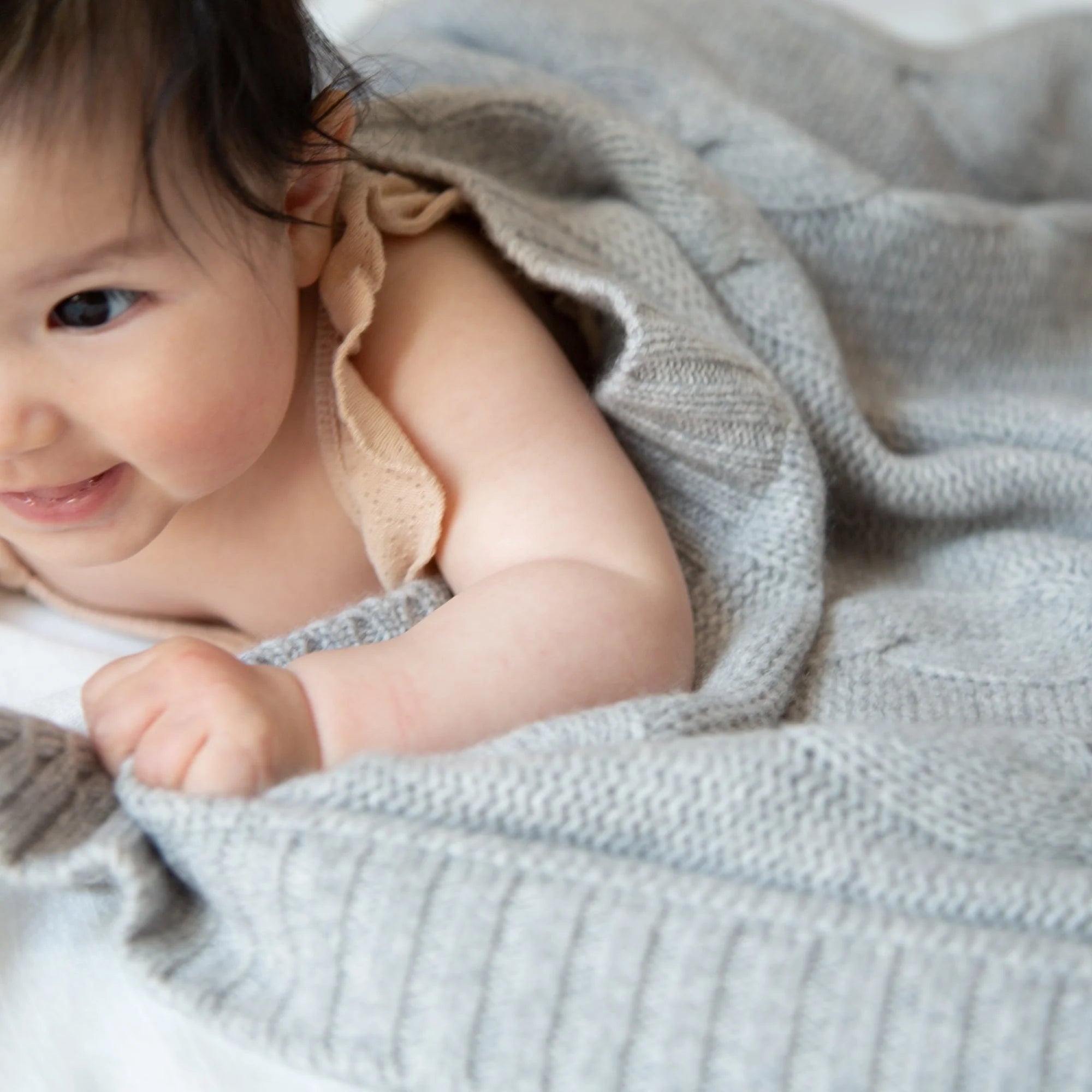 Kaschmir Babydecke JULES mit Zopfmuster