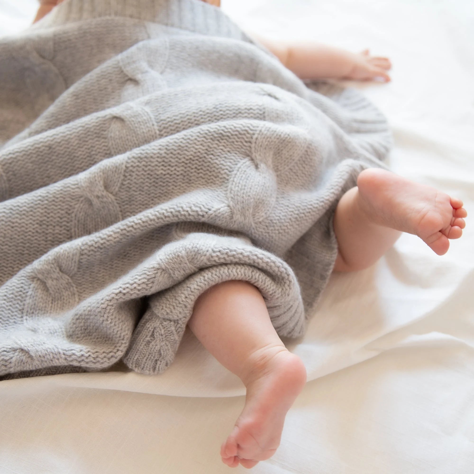 Kaschmir Babydecke JULES mit Zopfmuster