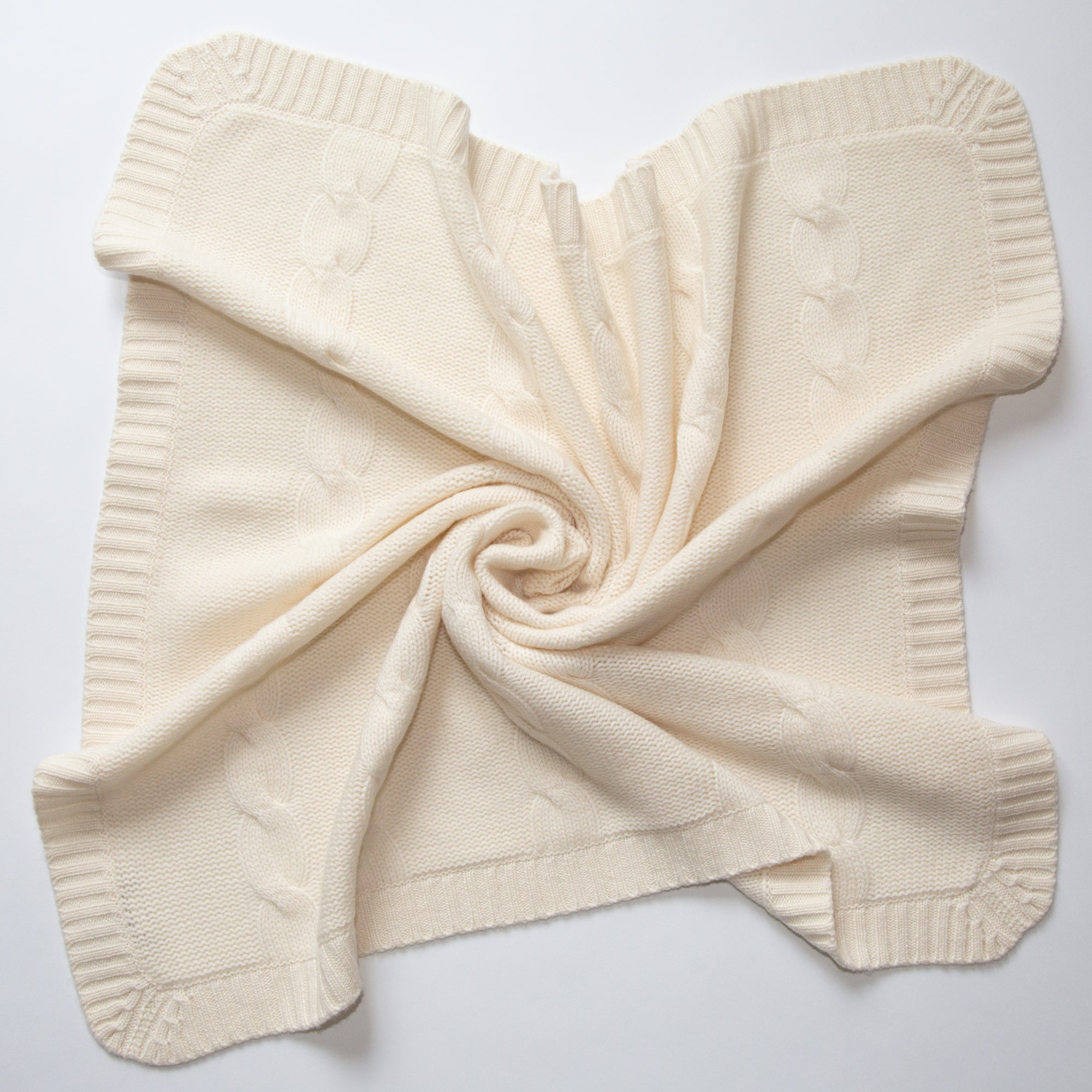 Babydecke JULES mit Zopfmuster