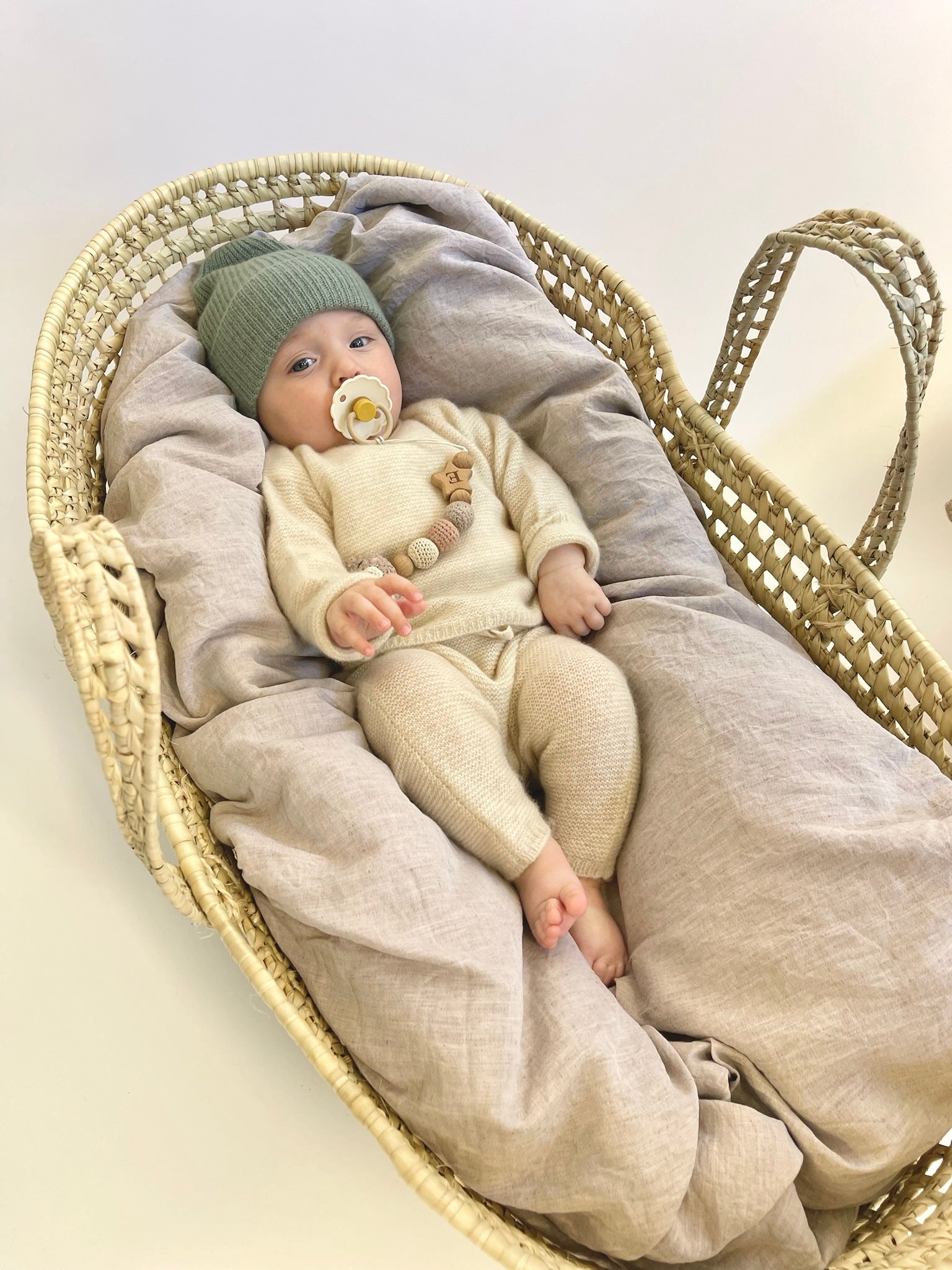 Kuschelige Baby-Sets für Neugeborene - liebevoll kombiniert für Mädchen & Jungen