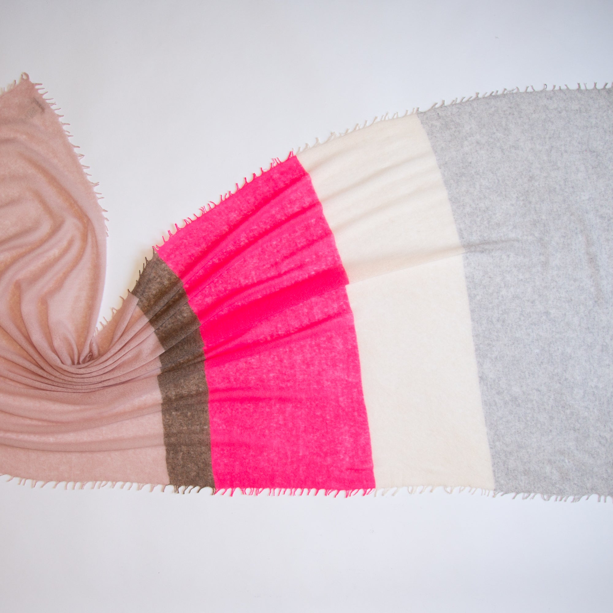 Schal CAMILLE mit Colourblock