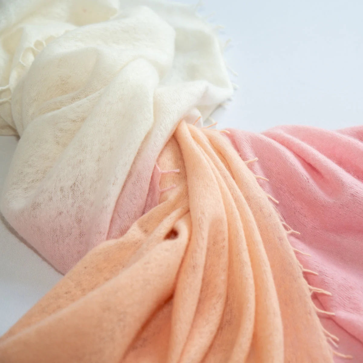 Schal CAMILLE DIPDYE